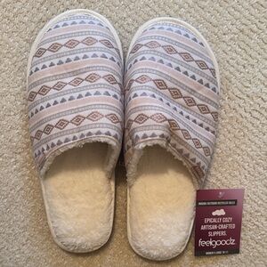 Feelgoodz Women's Cozy Slippers - Brown and Cream